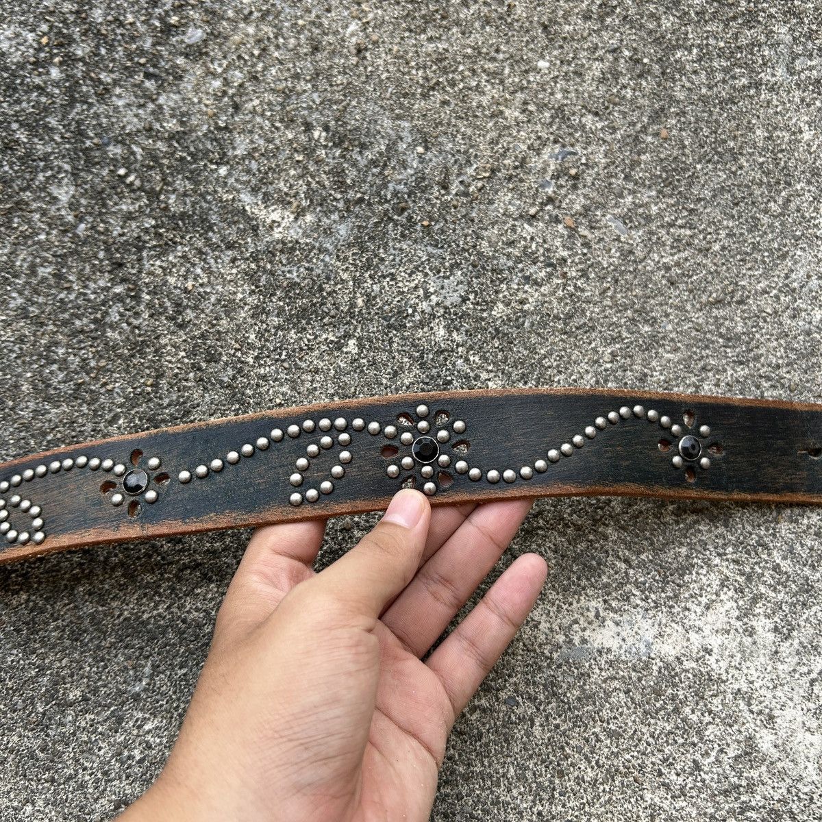 If Six Was Nine Vintage studded leather belt ⚫️ Size ONE SIZE - 14 Thumbnail