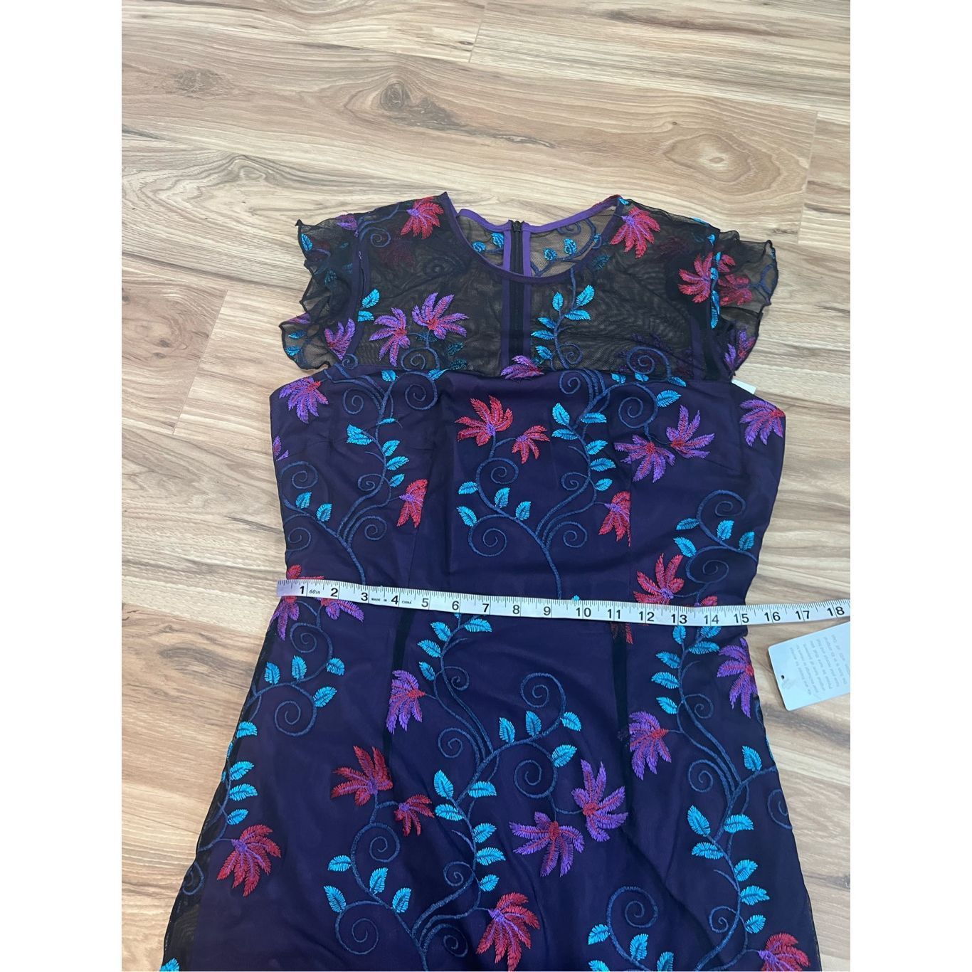 Donna Morgan NWT Embroidered Sheath Dress Sz 8
