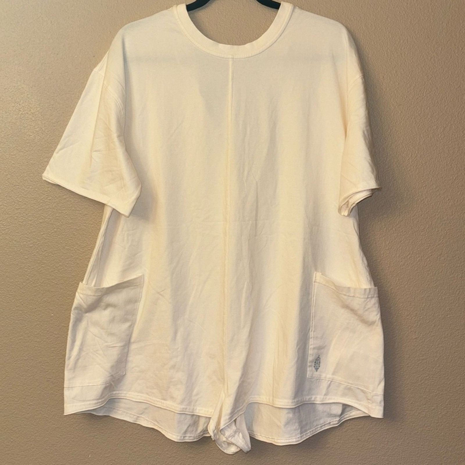 Free People NEW! FREE PEOPLE MOVEMENT Hot Shot Tee Romper Shorts S Ivory Size 27" / US 4 / IT 40 - 2 Thumbnail