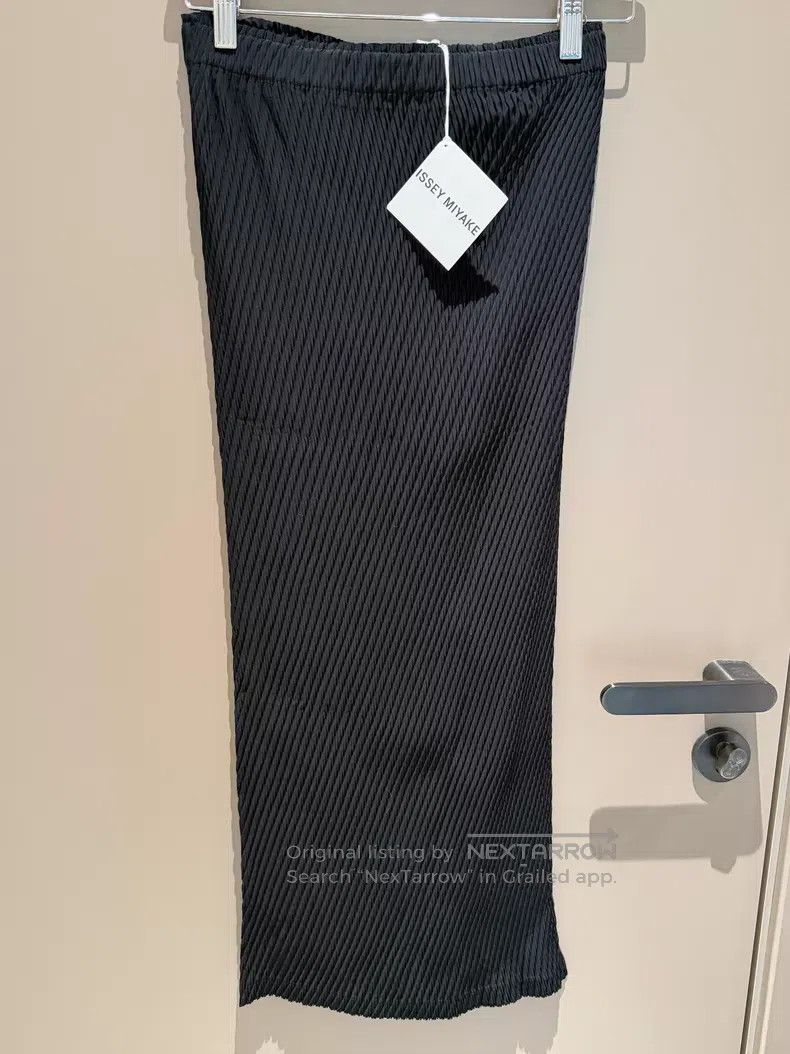 Issey Miyake Issey Miyake Small Fish Scale Skirt Size 25" / US 0 / IT 36 - 1 Thumbnail