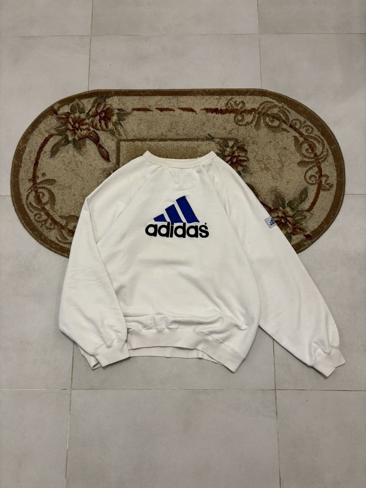 Adidas 90s Vintage Adidas Big Logo Crewneck Sweatshirt Size US XL / EU 56 / 4 - 2 Thumbnail