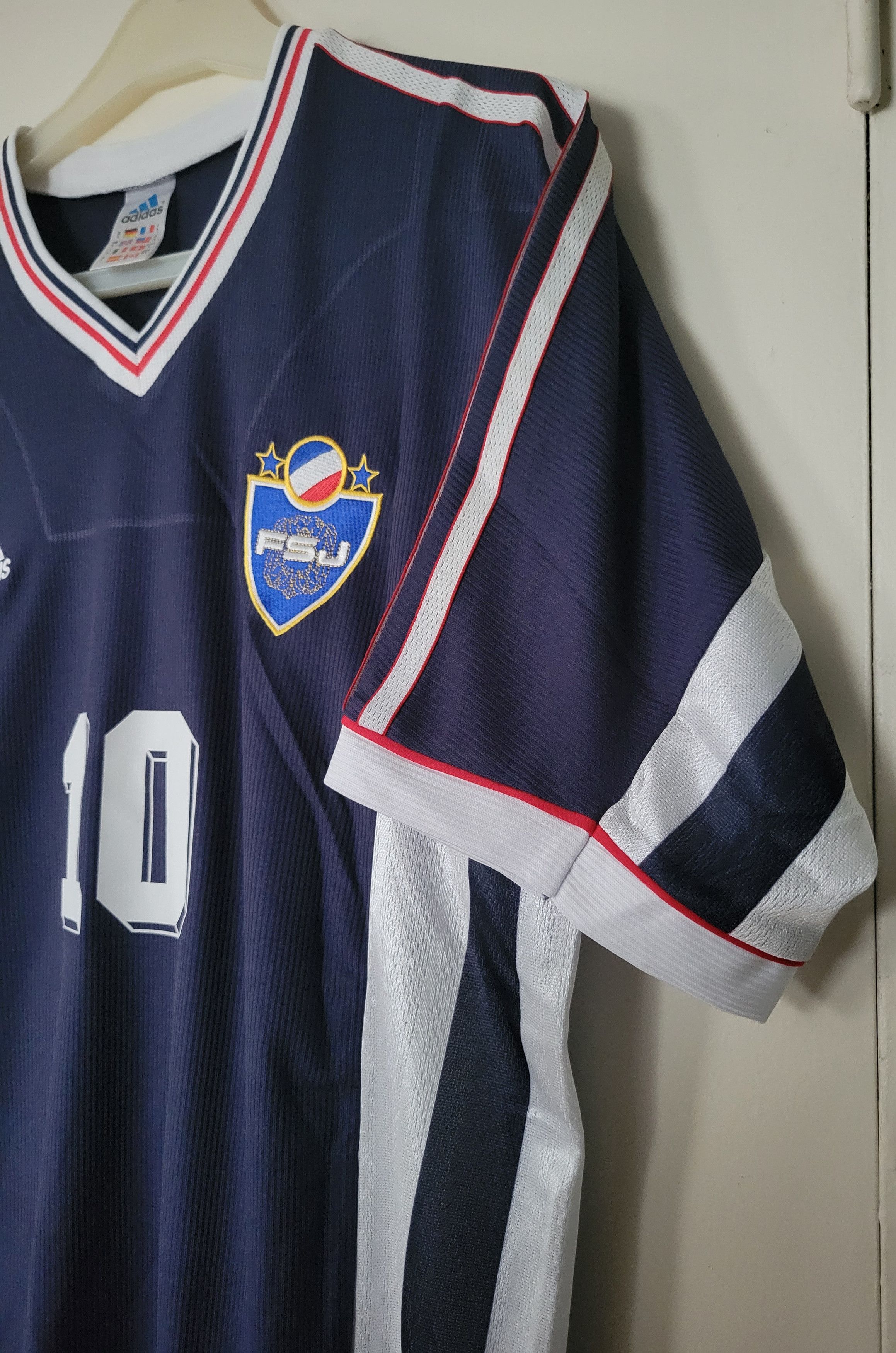 Other Yugoslavia 1998 Stojković 10 Vintage Retro Football Jersey Size US L / EU 52-54 / 3 - 5 Thumbnail