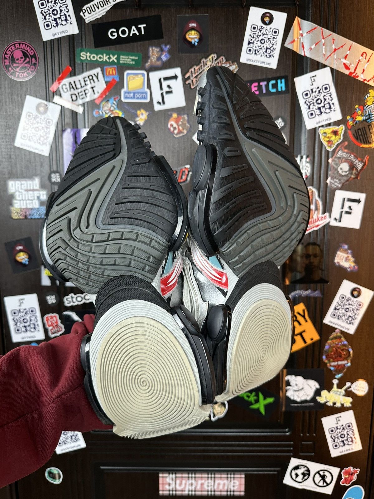 Balenciaga Balenciaga Reptile Multicolored / White Size US 7 / EU 40 - 9 Thumbnail