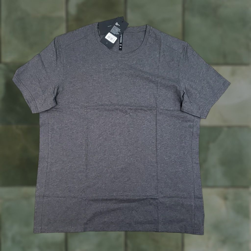 Ten Thousand Ten Thousand Essential Shirt Mens 2XL Gray Cotton Athletic Crew Neck Pullover T-Shirt 2XL Mens Gym & Training Size US XXL / EU 58 / 5 - 1 Thumbnail