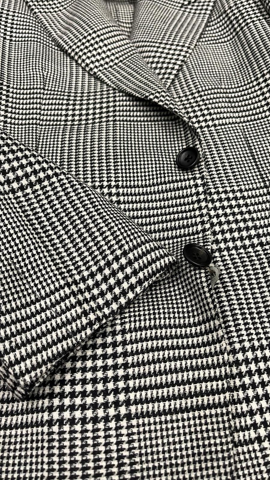 Tom Ford o1loc1c0126 JDSG02 Jacket in White/Black Size US M / EU 48-50 / 2 - 2 Thumbnail