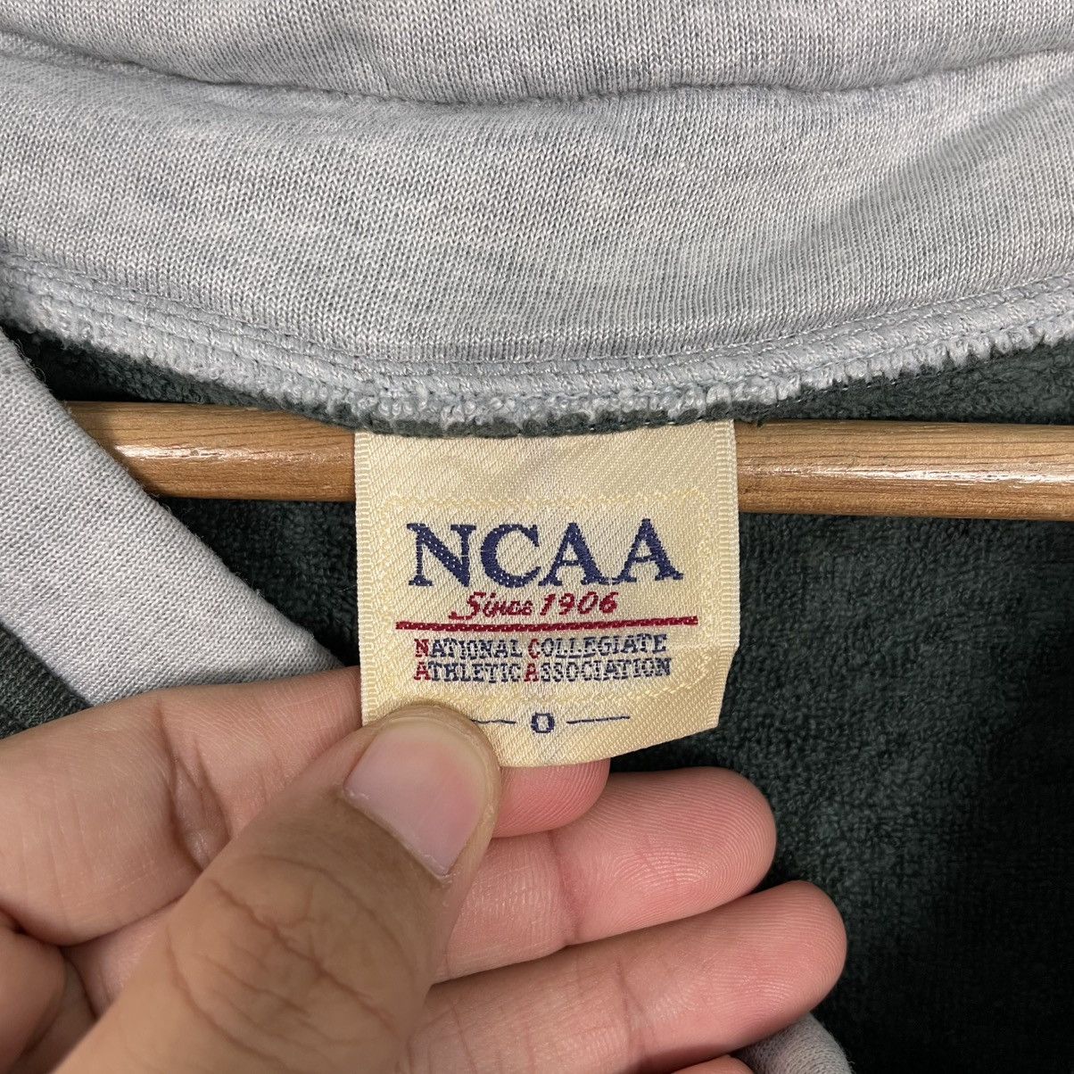 NCAA NCAA Big Logo Sweater Size US M / EU 48-50 / 2 - 11 Thumbnail