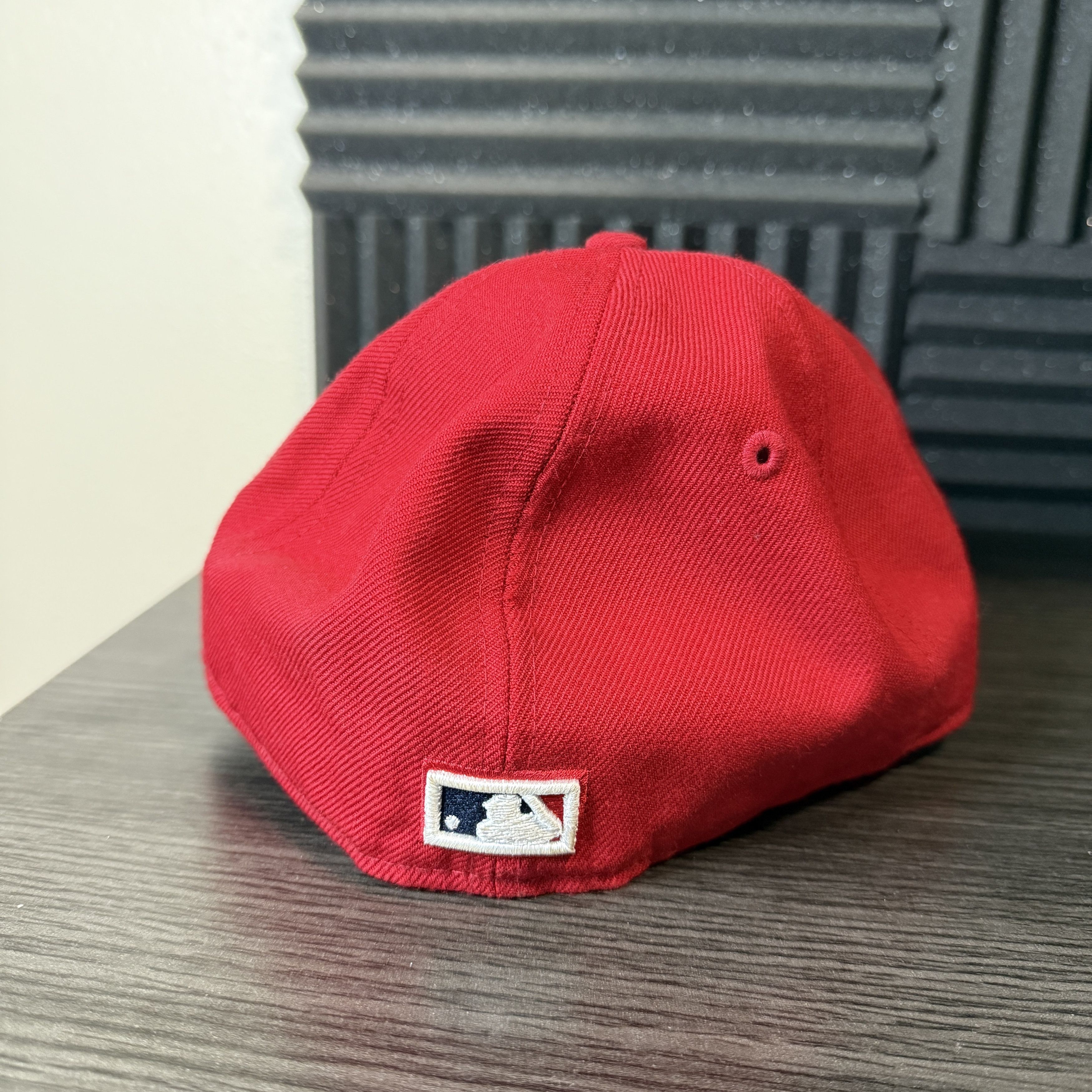 MLB Anaheim Angels Hat (2002 World Series Patch) - Size 7 3/8 Size ONE SIZE - 3 Thumbnail
