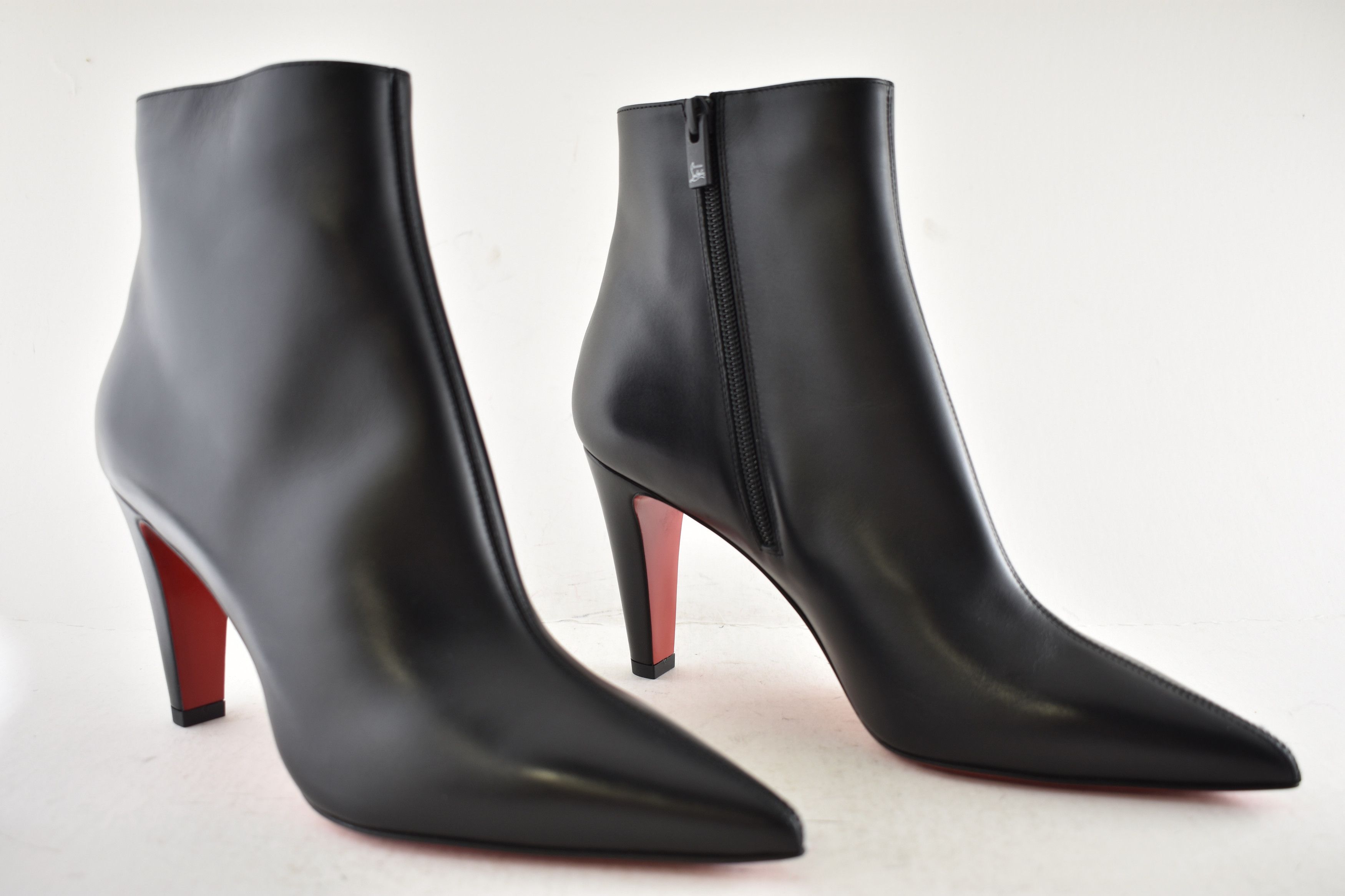 Christian Louboutin Vibella Booty 85 Black Calf Leather Pointed Heel Bootie 39 Size US 9 / IT 39 - 4 Thumbnail