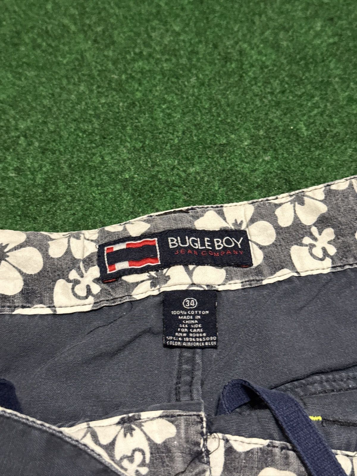 Bugle Boy Bugle Boy Super Baggy Cargo Carpenter 90s Shorts 34 14” Size US 34 / EU 50 - 6 Thumbnail