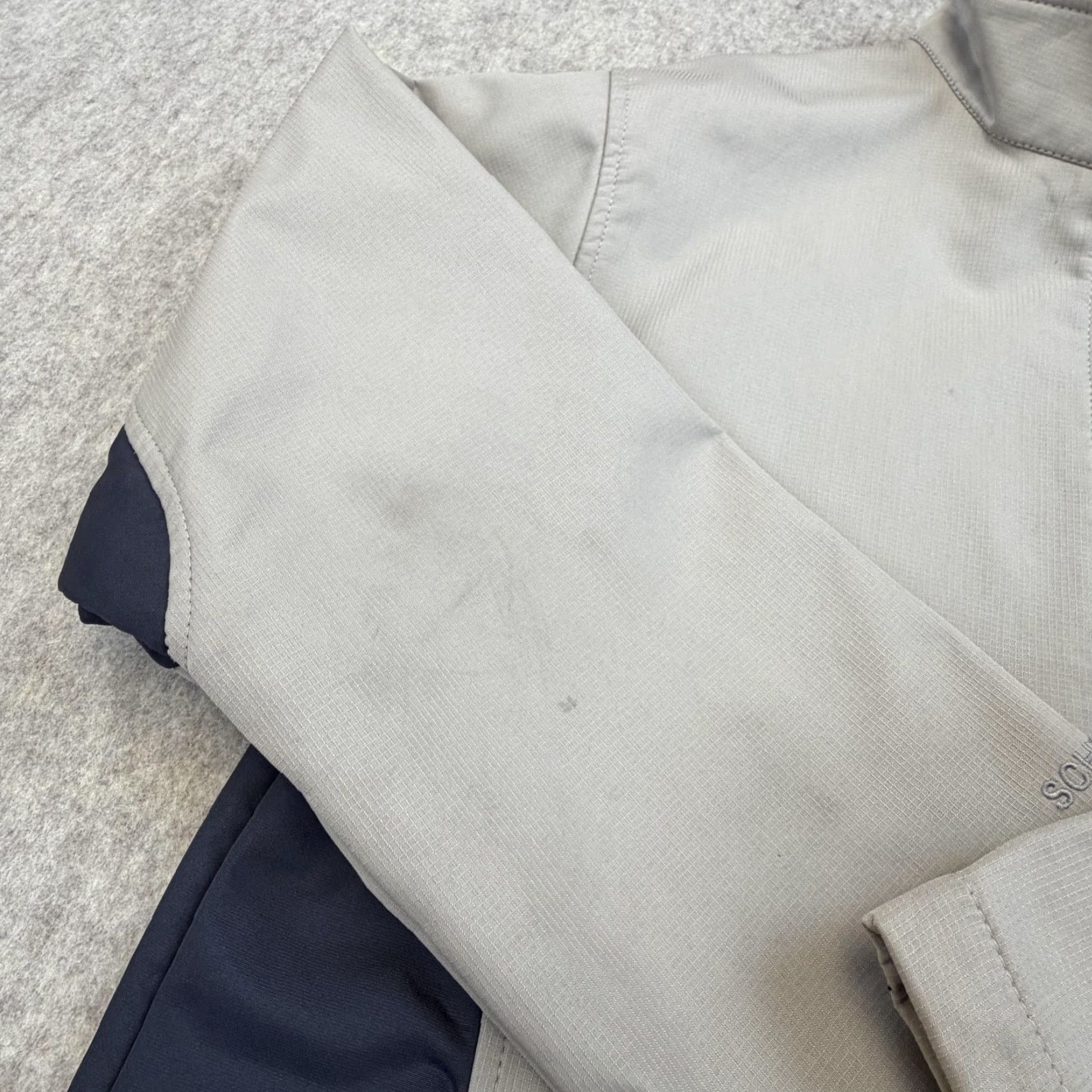 The North Face The North Face Summit Series Jacket Mens M Gray Full Zip Softshell Wind-Resistant Water Resistant Pockets Lined Fleece Size US M / EU 48-50 / 2 - 3 Thumbnail