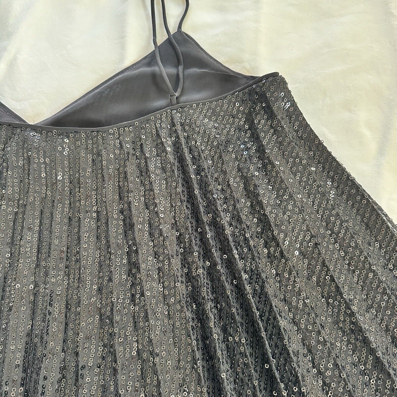 Banana Republic Banana Republic Black Pleated Sequin Trapeze Tank Small NWT Size S / US 4 / IT 40 - 10 Thumbnail