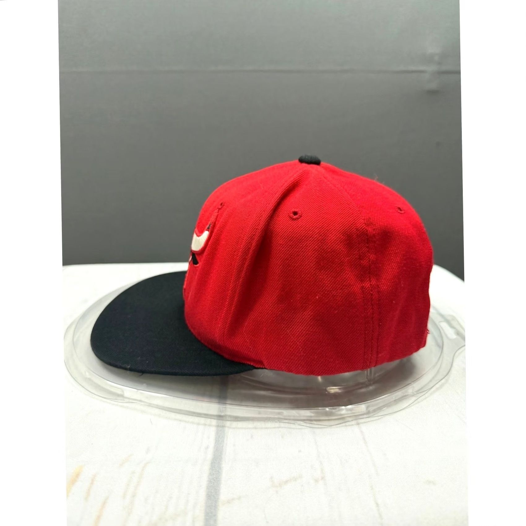 Mitchell & Ness Mitchell & Ness Chicago Bulls Hat Mens Red Black Snapback Hardwood Classics OSFA Size ONE SIZE - 3 Thumbnail
