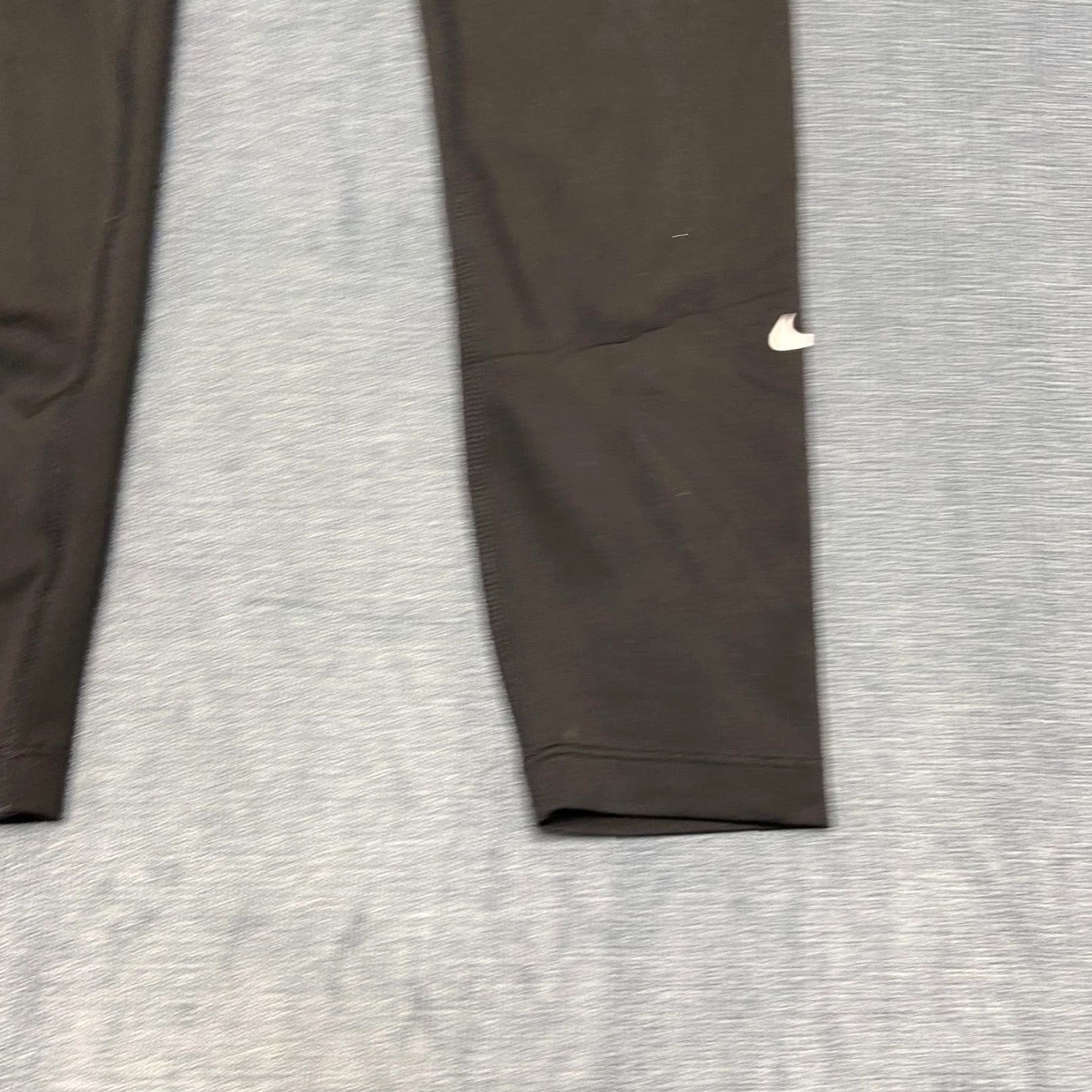 Nike Nike Leggings Womens Medium Black Swoosh Logo Stretch High Waist Performance Size 32" / US 10 / IT 46 - 3 Thumbnail