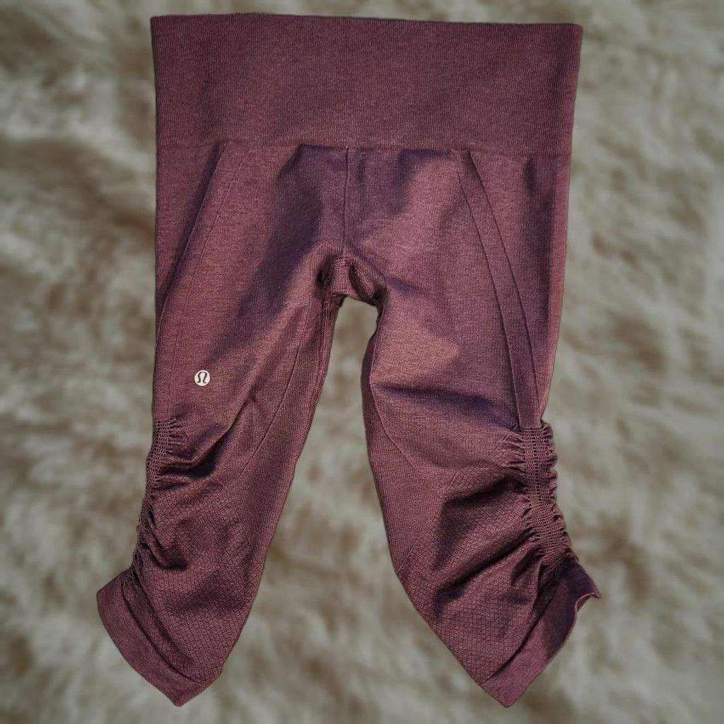 Lululemon Lululemon Leggings Scrunch Side Cropped Purple Burgundy 26" Waist Size 11 Womens Activewear Cropped Style Sized 10 Regular Size 32" / US 10 / IT 46 - 1 Thumbnail