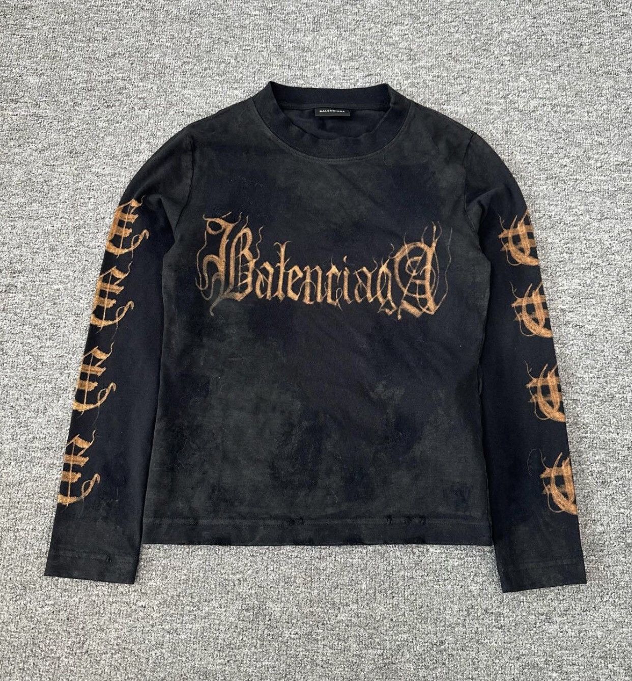 Balenciaga Balenciaga new mud dyed Sanskrit long sleeved shirt Size L / US 10 / IT 46 - 1 Thumbnail