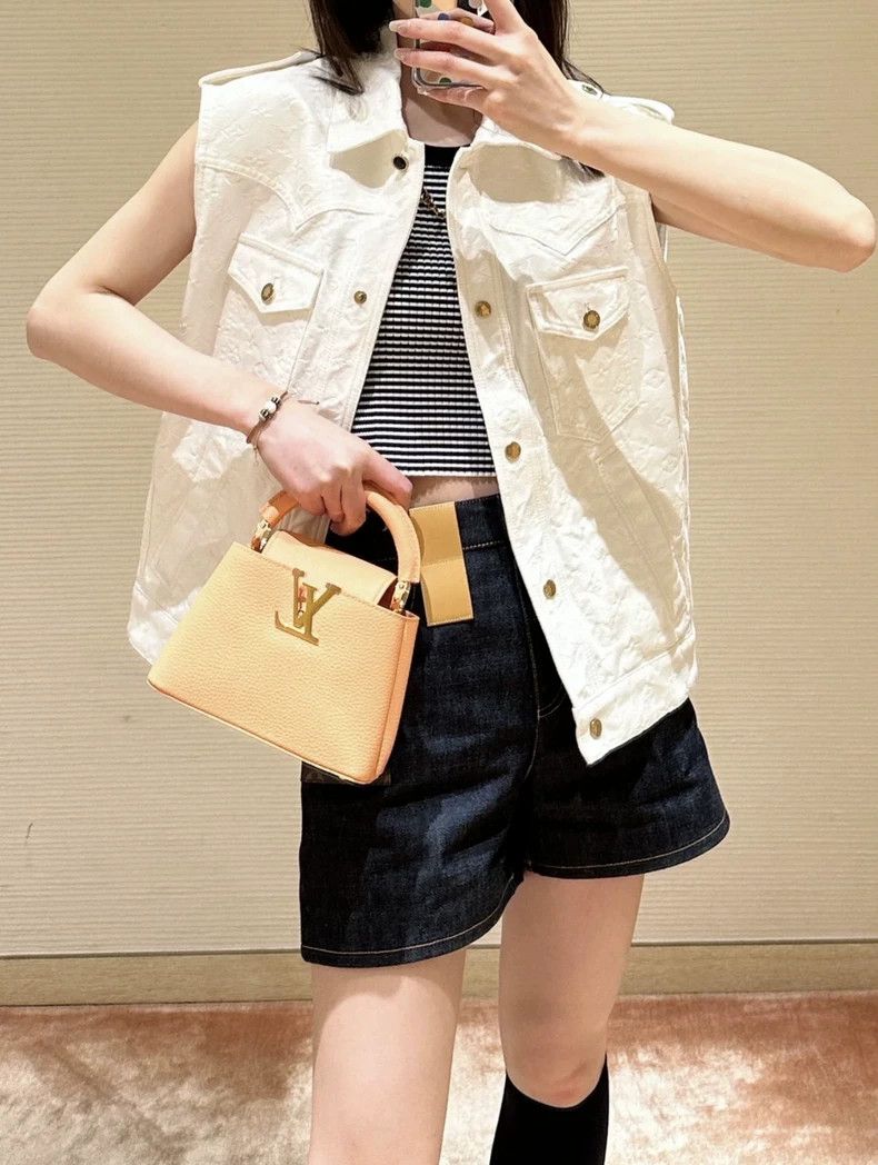 Louis Vuitton Louis Vuitton White Old Flower Full Print Denim Vest Size S / US 4 / IT 40 - 1 Thumbnail