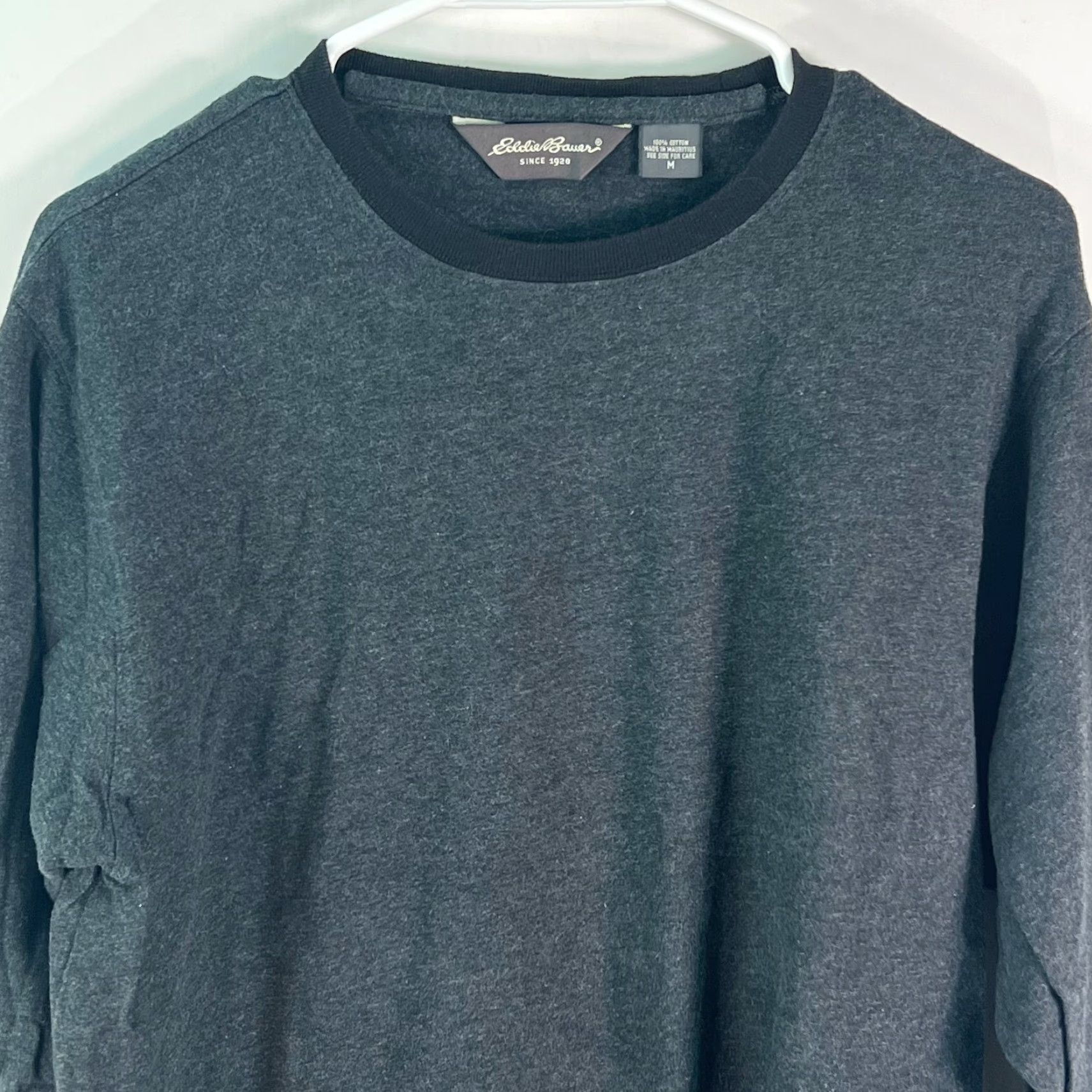 Eddie Bauer Eddie Bauer Mens Crew Neck T-Shirt Long Sleeve Gray Size Medium Regular Fit 100% Cotton Crew Neck USA Seller Women? Mens Size US M / EU 48-50 / 2 - 3 Thumbnail