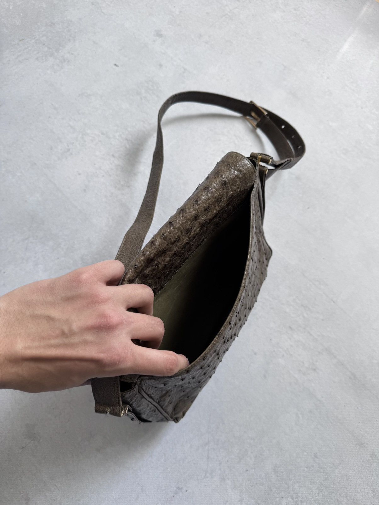 Other Vintage Botique 90’s Ostrich Skin Unisex Shoulder Bag Size ONE SIZE - 13 Thumbnail