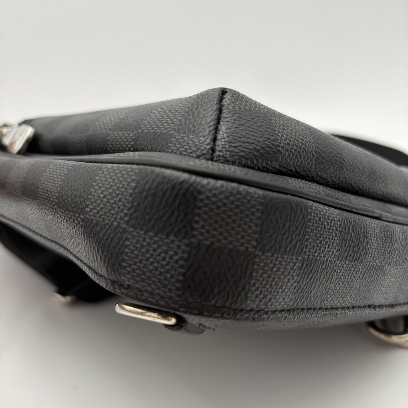 Louis Vuitton Sling Bag Damier Graphite Canvas ' Black ' | SUPER CLEAN! Size ONE SIZE - 8 Thumbnail