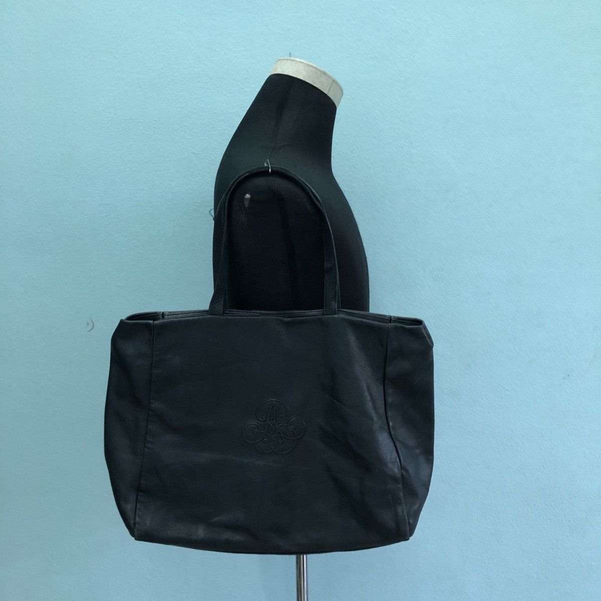 agnes b. AGNES B. FULL LEATHER SHOPPING TOTE BAG Size ONE SIZE - 16 Thumbnail