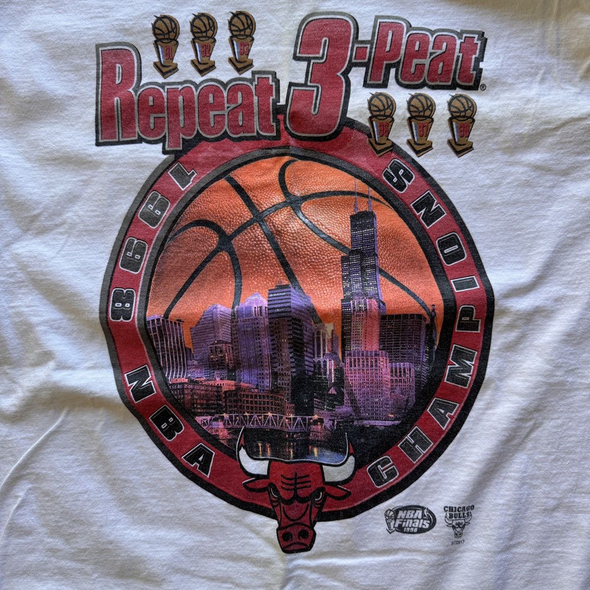 Starter Vintage Starter Chicago Bulls 1998 NBA Champions 3 Peat Size US L / EU 52-54 / 3 - 3 Thumbnail