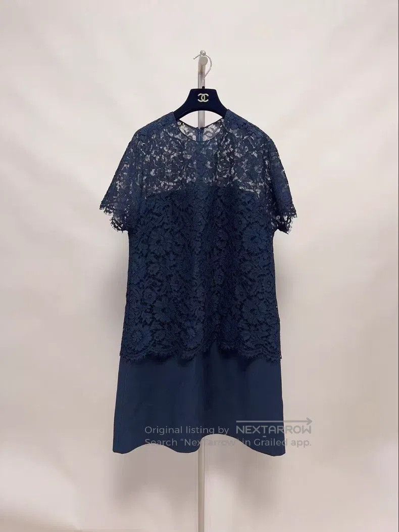 Valentino Valentino Lace dresses for women Size L / US 10 / IT 46 - 2 Thumbnail