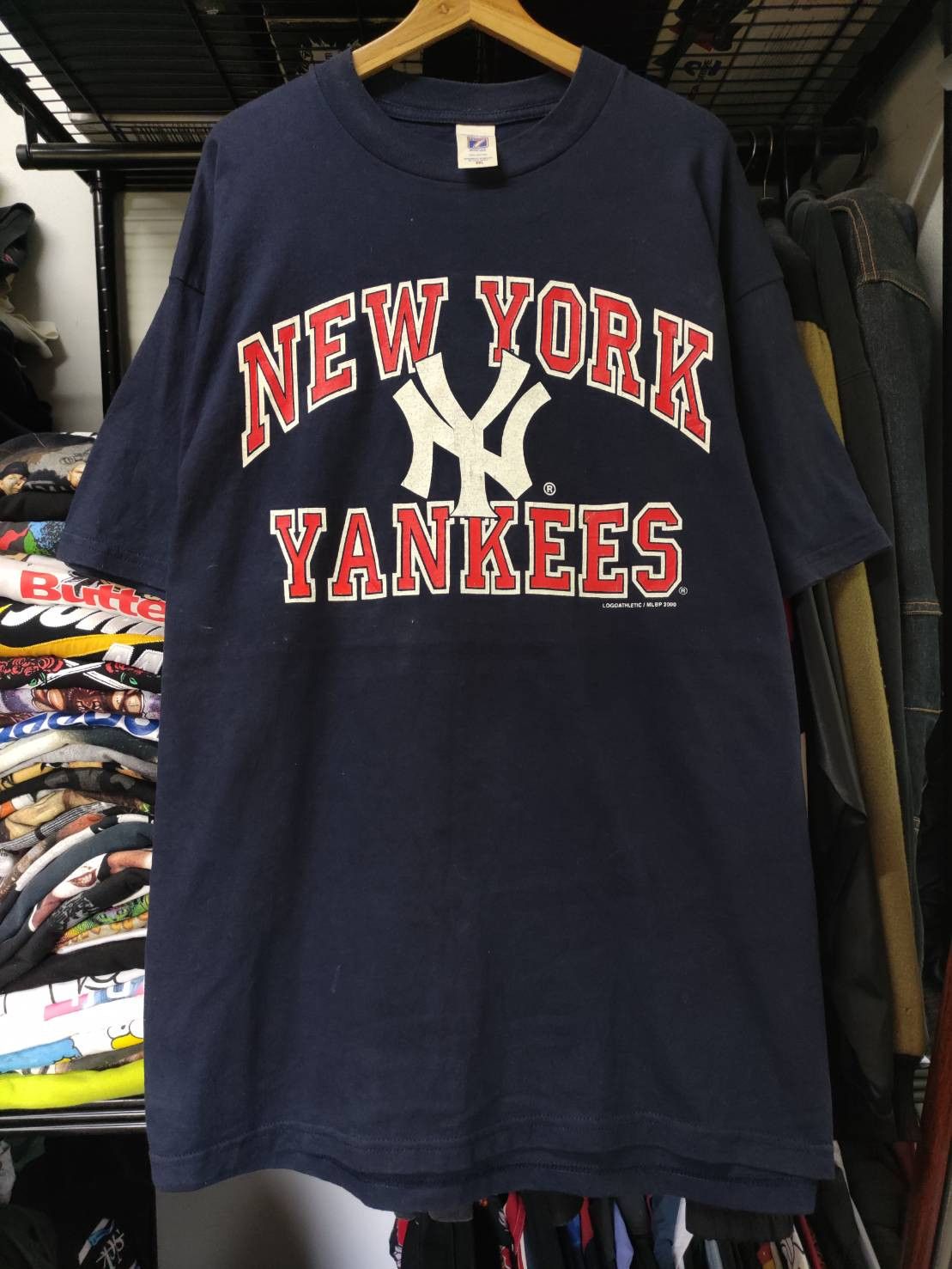 Logo 7 × New York Yankees × Vintage Vtg 2000 New York Yankees MLB Logo 7 T-Shirt Size US XXL / EU 58 / 5 - 2 Thumbnail