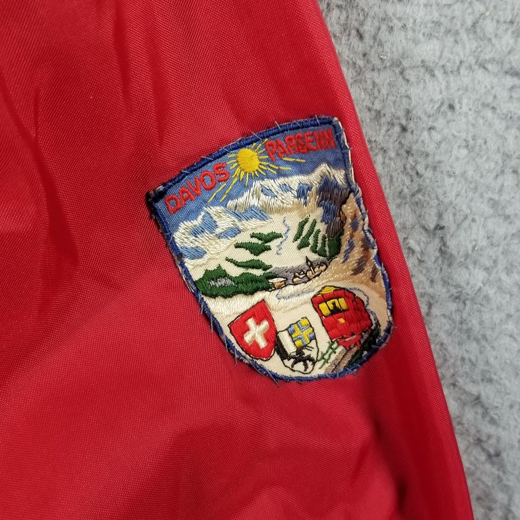 Vintage VINTAGE White Stag Jacket Mens M Windbreaker Davos Parsenn Red 80s Ski N/A Mens Size US M / EU 48-50 / 2 - 2 Thumbnail