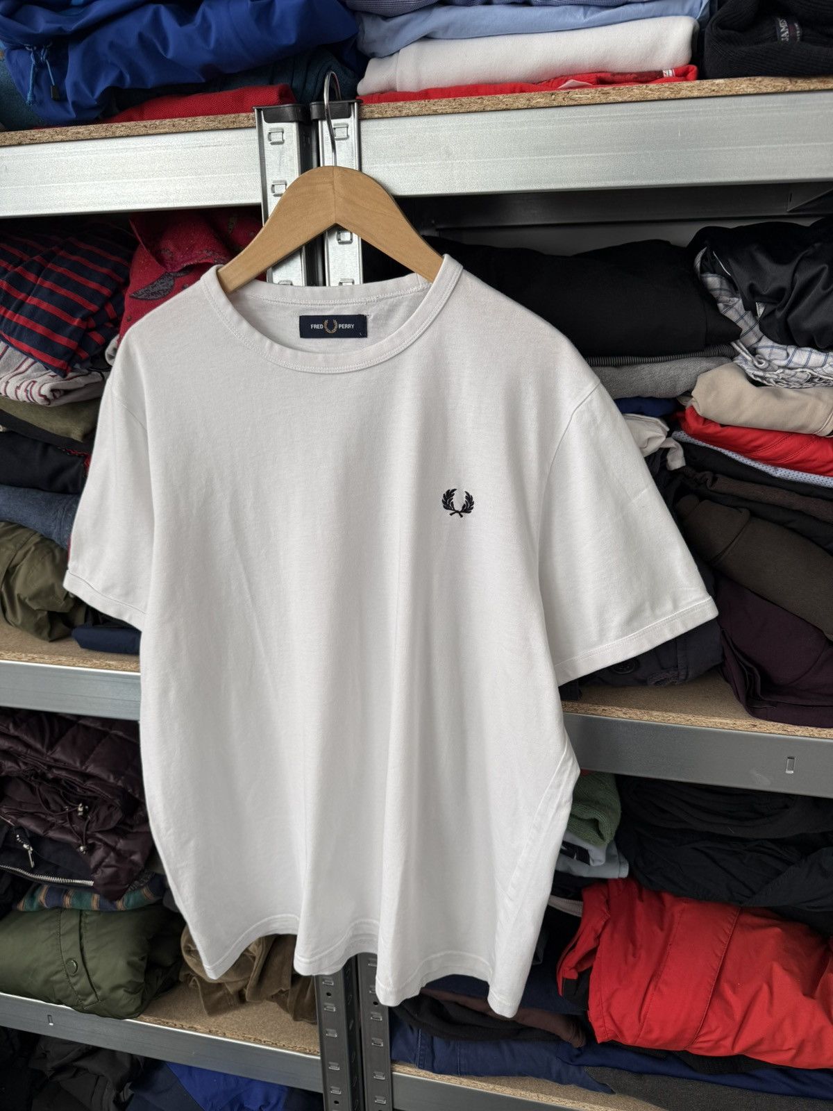 Fred Perry Vintage Fred Perry T-Shirt White Casual Tee Streetwear Hype Size US L / EU 52-54 / 3 - 3 Thumbnail