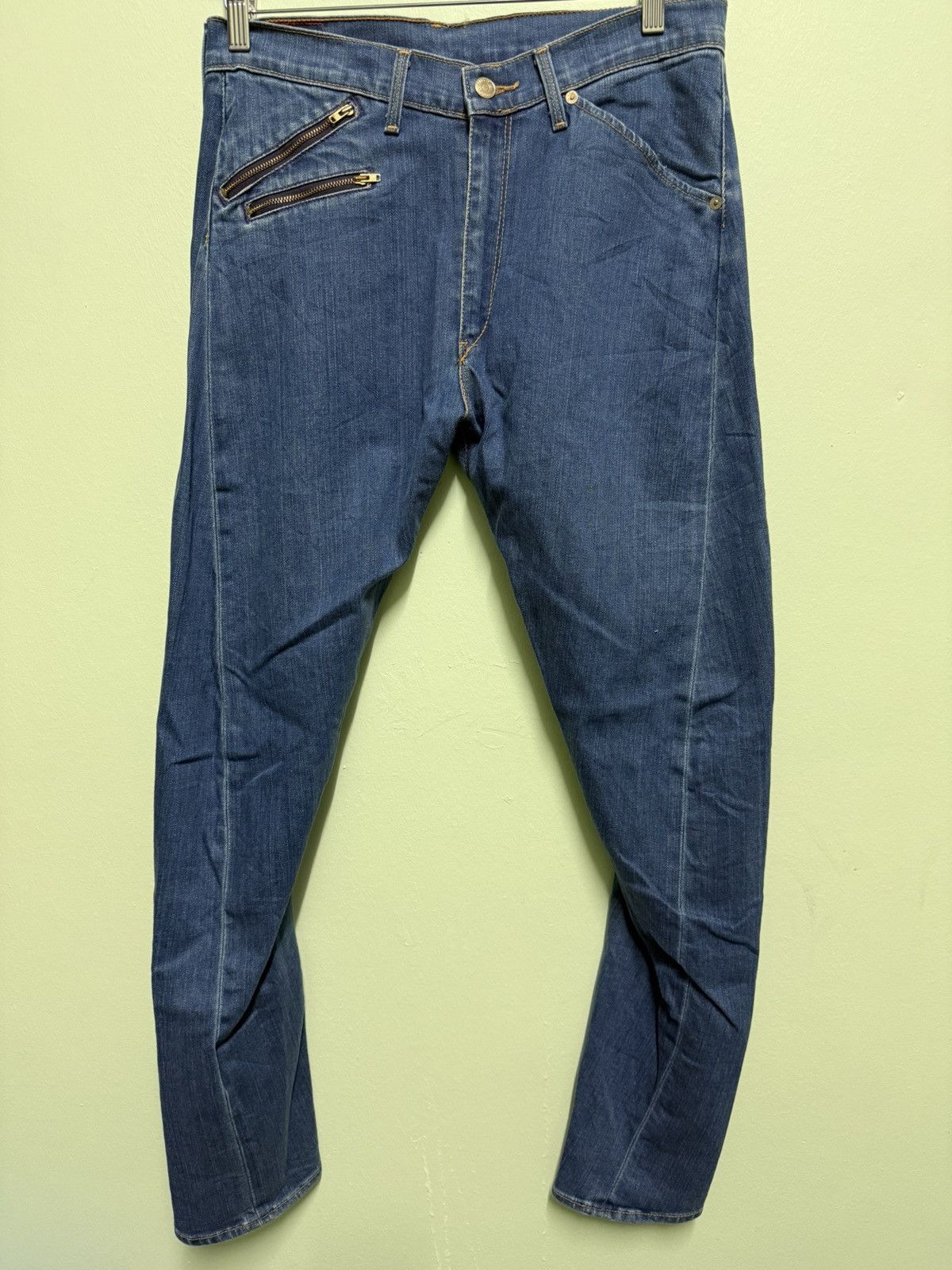 Levi's Vintage Levis Red Twisted Leg Size US 32 / EU 48 - 2 Thumbnail