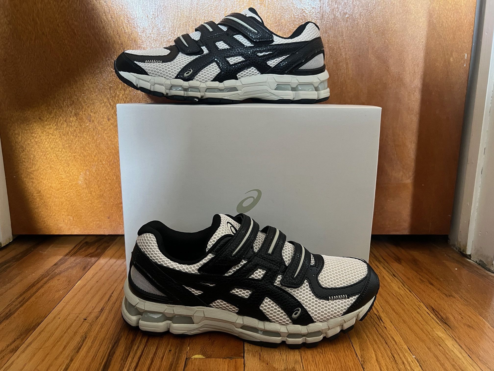 Asics Asics Gel-Kayano 20 "Bone" Hal Studios Size US 9 / EU 42 - 1 Thumbnail
