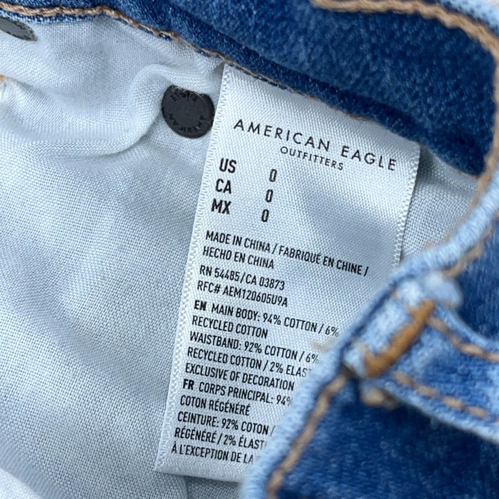 American Eagle Outfitters American Eagle Shorts Women 0 Cut Off 90s Boyfriend Jorts Distressed Holes Jean Size 25" / US 0 / IT 36 - 4 Thumbnail