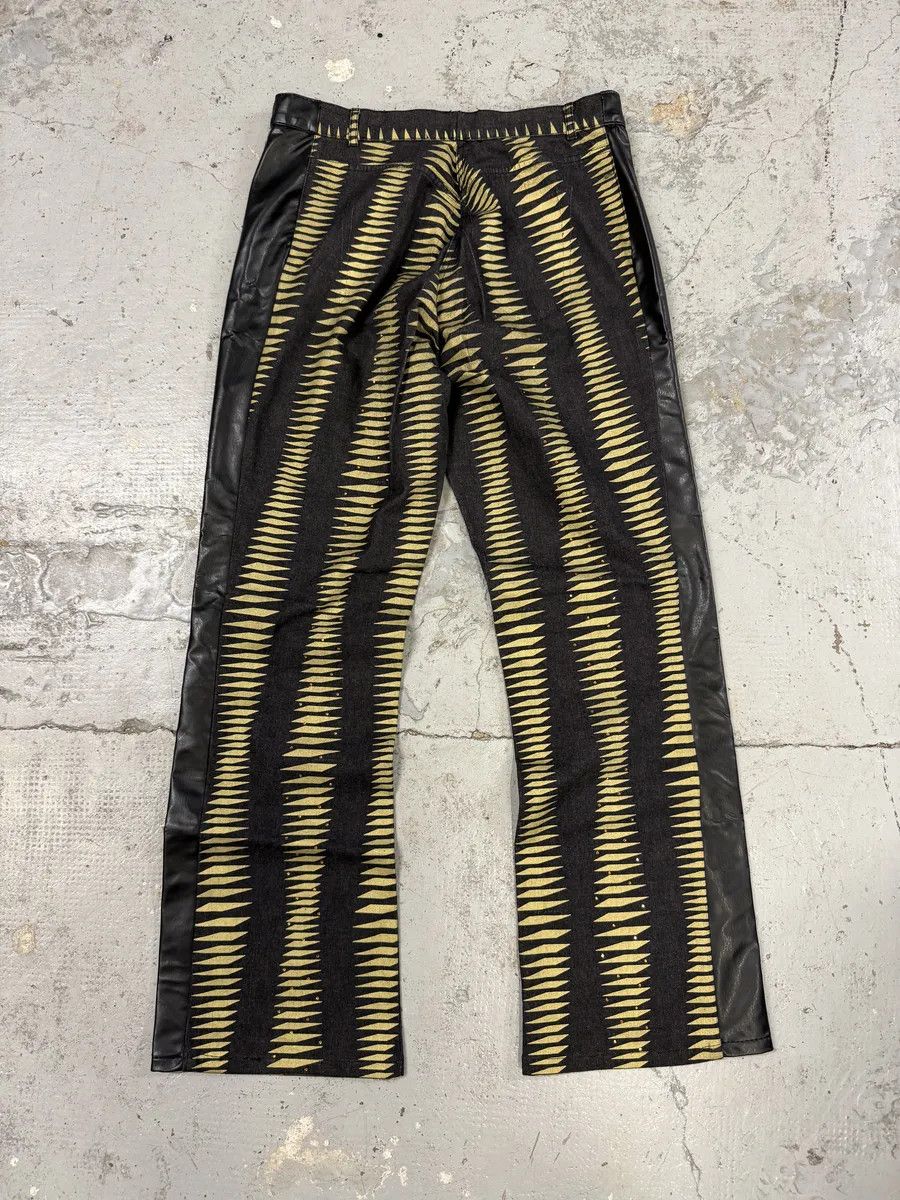 Iceberg 2000s Iceberg Black & Yellow Striped Irregular Faux Leather Pants Size US 30 / EU 46 - 5 Thumbnail