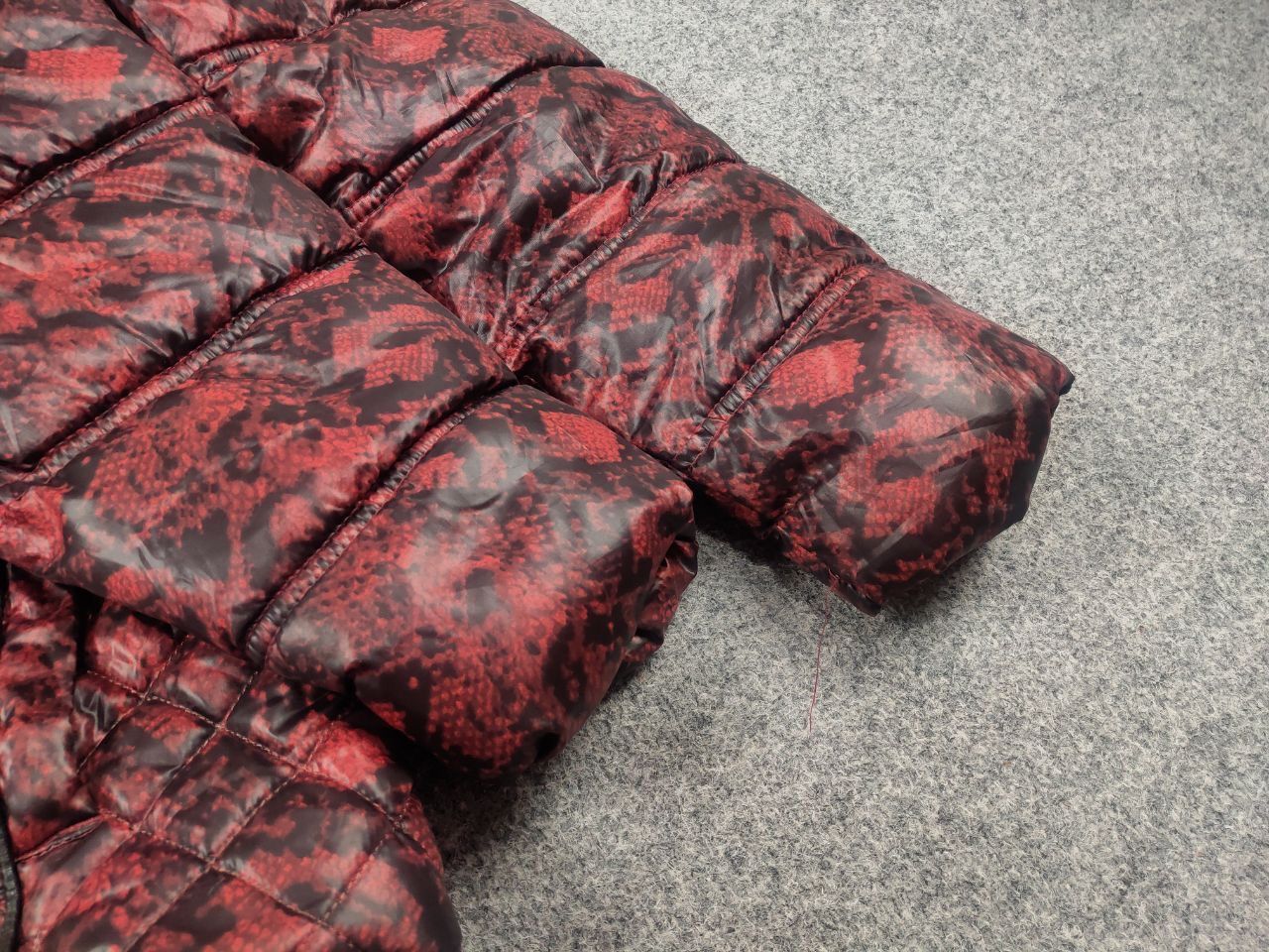 Rocawear Vintage Rocawear Y2K Style red pattern Fur Hoodie Jacket LGB Size L / US 10 / IT 46 - 9 Thumbnail