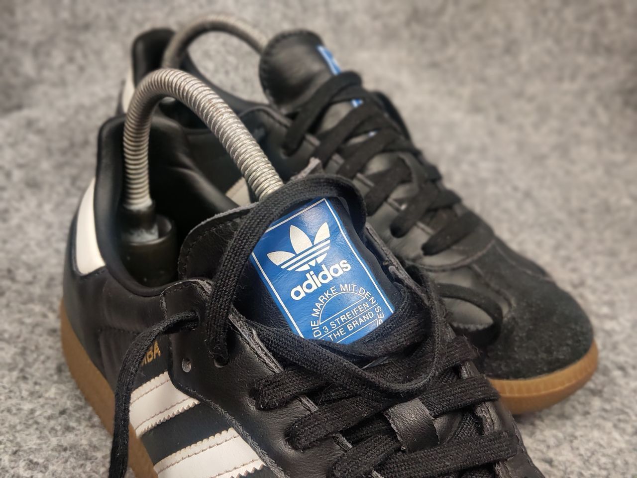 Adidas Vintage Adidas Samba Classic Logo Leather sneakers Shoes Y2K Size US 6 / EU 39 - 19 Thumbnail
