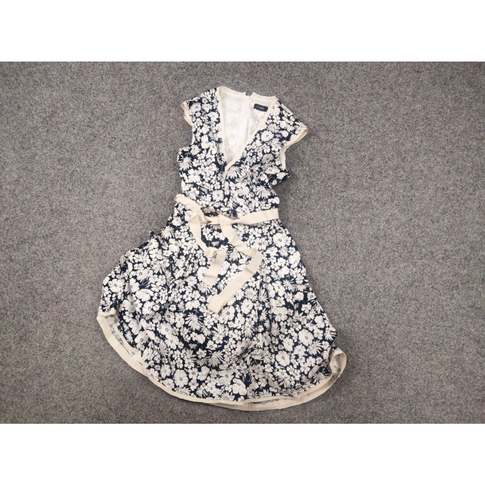 Max Mara MAX&CO by Max Mara floral print midi calf length A-Line Dress Sleeveless Size M / US 6-8 / IT 42-44 - 3 Thumbnail