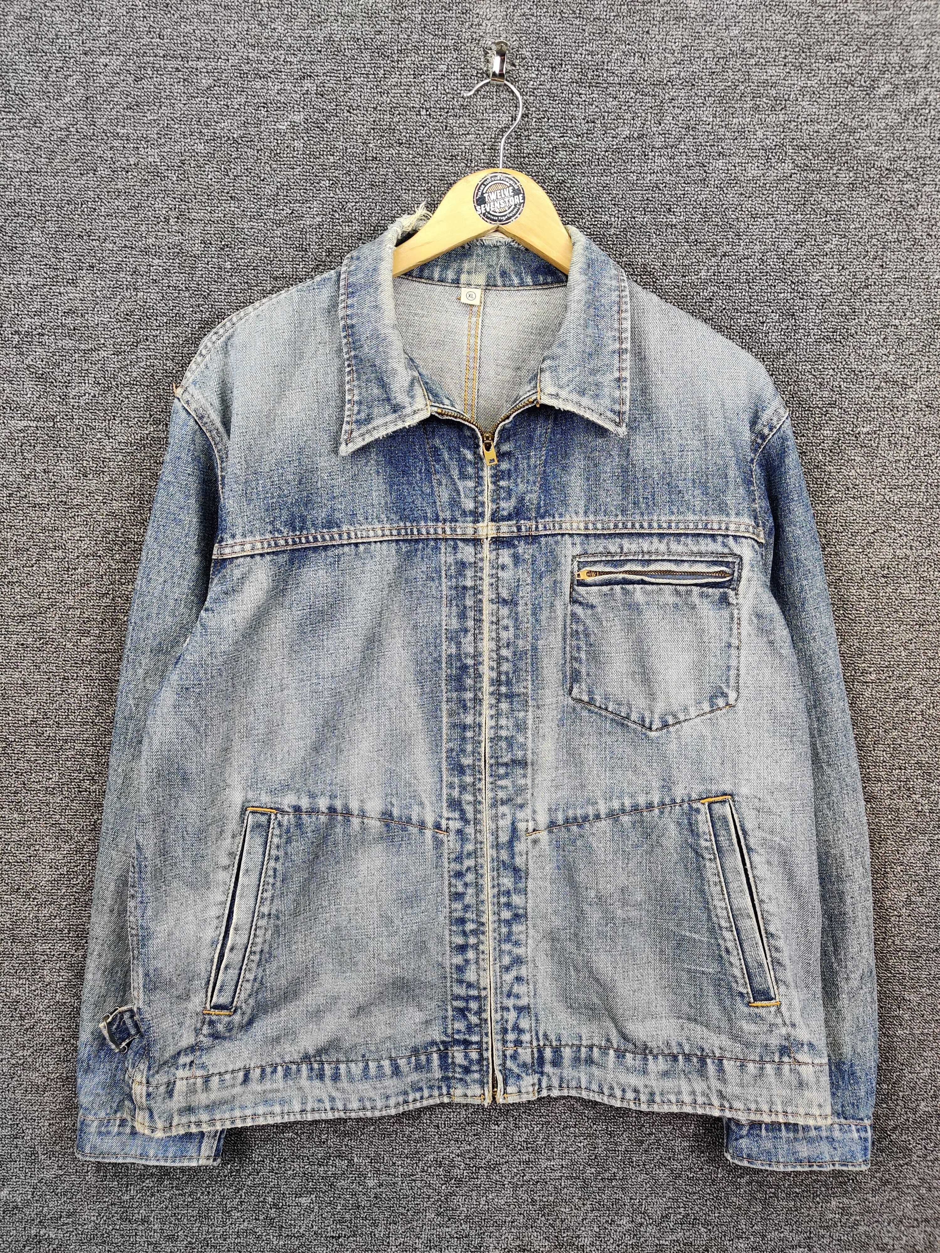 Uniqlo Vintage Thrashed Uniqlo Distressed Denim Trucker Jacket Size US XL / EU 56 / 4 - 1 Thumbnail