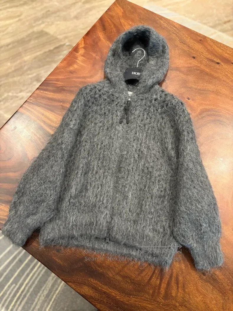 Brunello Cucinelli Brunello Cucinelli Beaded Knit Sweater Size XS / US 0-2 / IT 36-38 - 1 Thumbnail