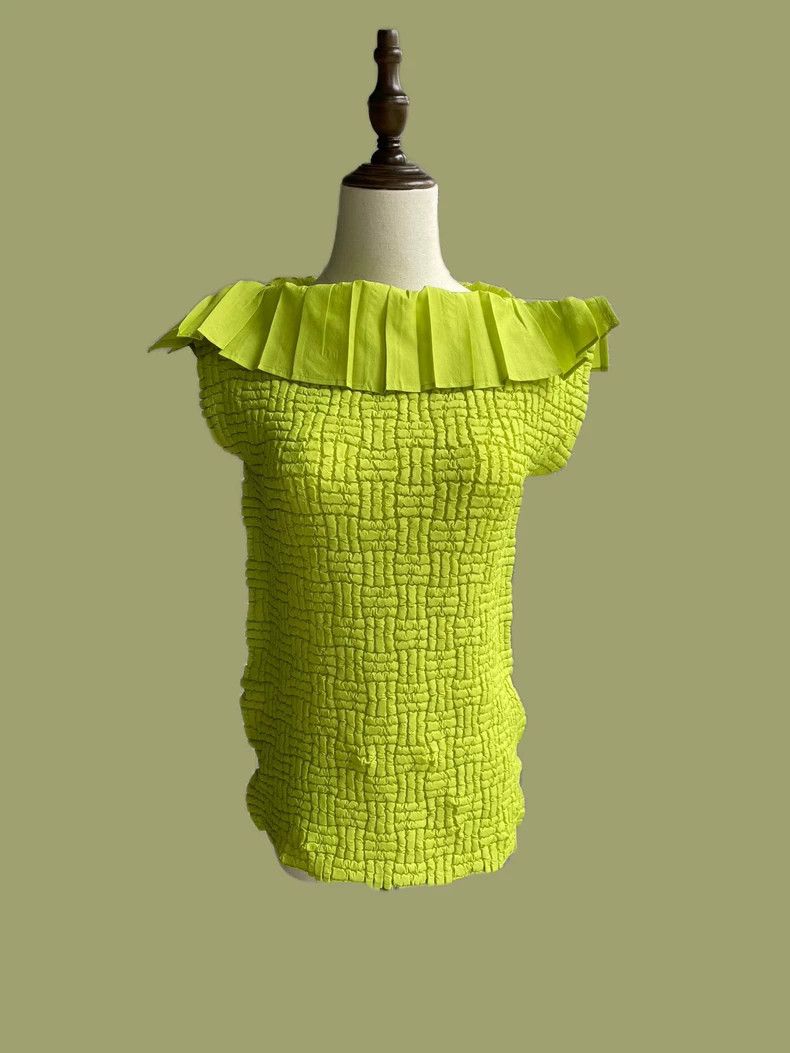Issey Miyake Issey Miyake Top with a lotus leaf collar Size M / US 6-8 / IT 42-44 - 1 Thumbnail