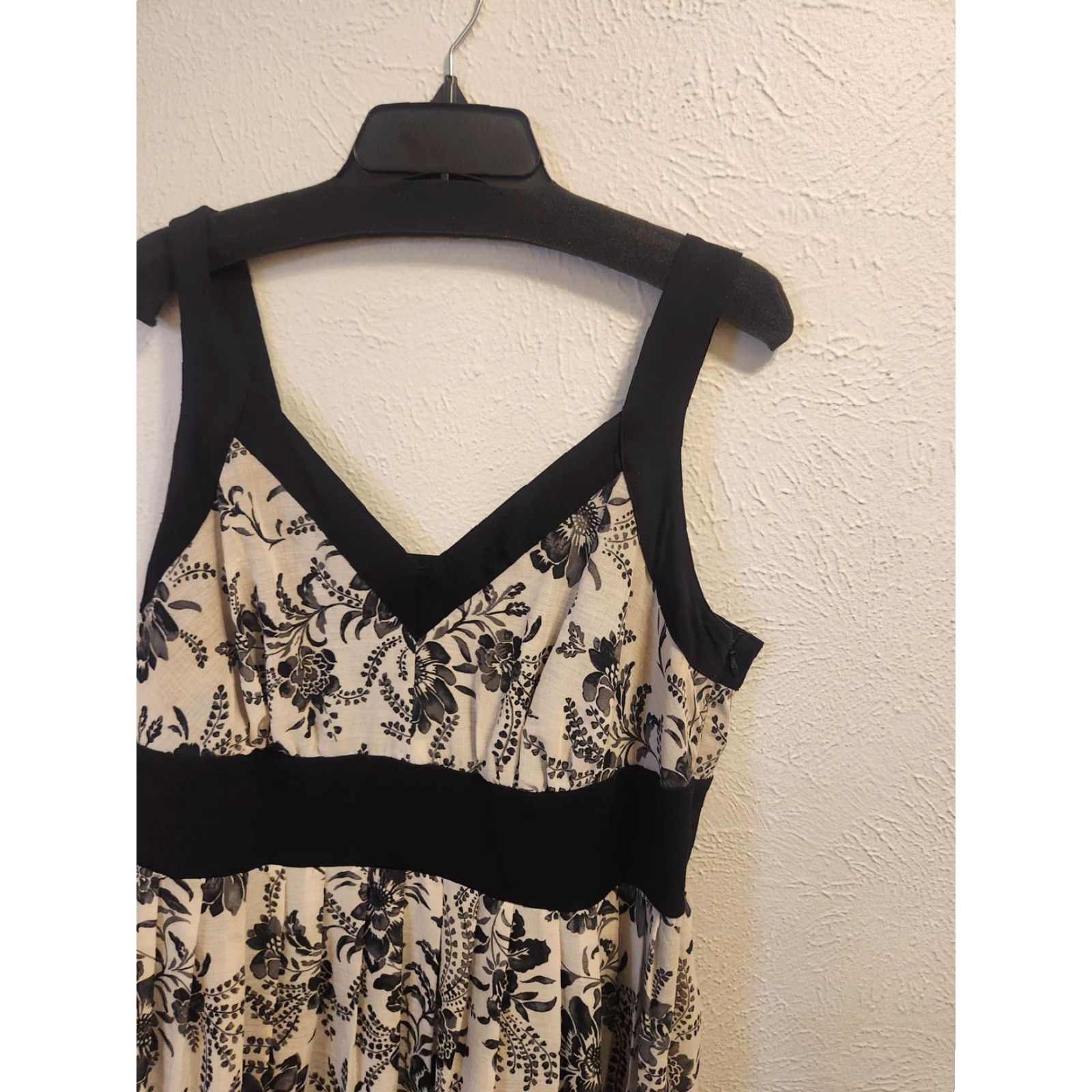 Vintage Dressbarn Dress Womens 14W Black White Floral Sleeveless Empire Waist Pockets Midi Black Womens 14W Floral Pockets Sleeveless Size XL / US 12-14 / IT 48-50 - 2 Thumbnail