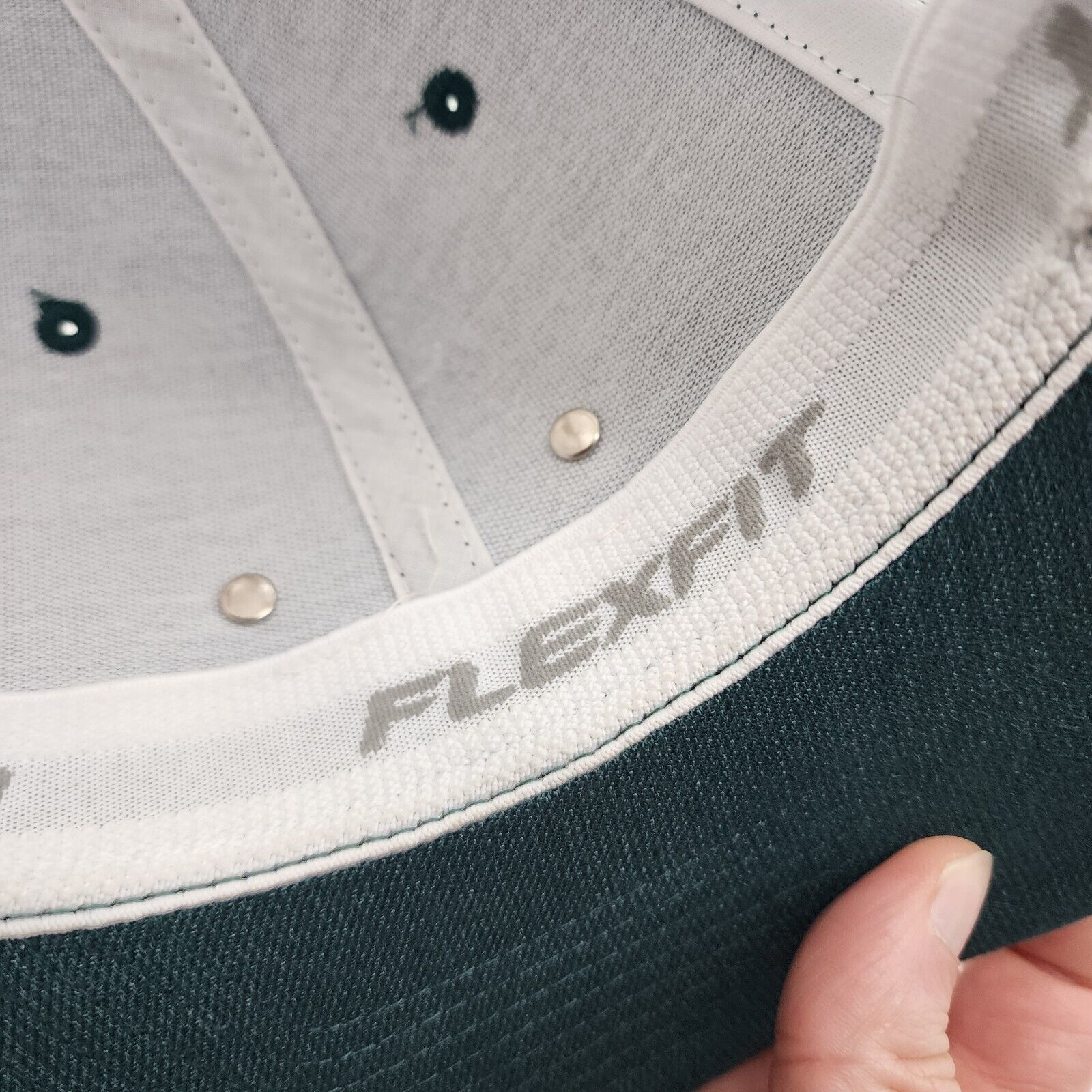 Oakley Oakley Golf Mesh Flex Fit Hat Enamel Green & White L/XL Size ONE SIZE - 5 Thumbnail