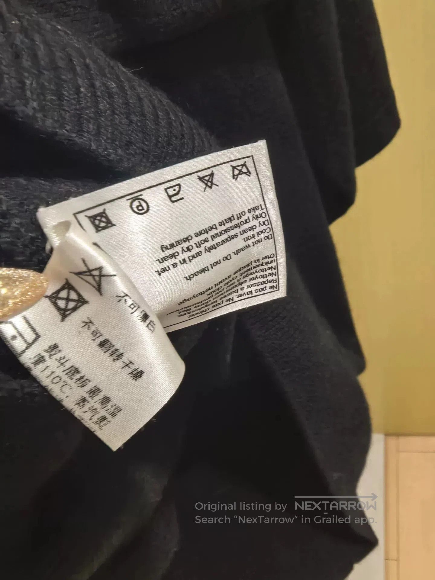 Chanel Chanel Black Cashmere Knit Poncho Sweater. Size S / US 4 / IT 40 - 4 Thumbnail