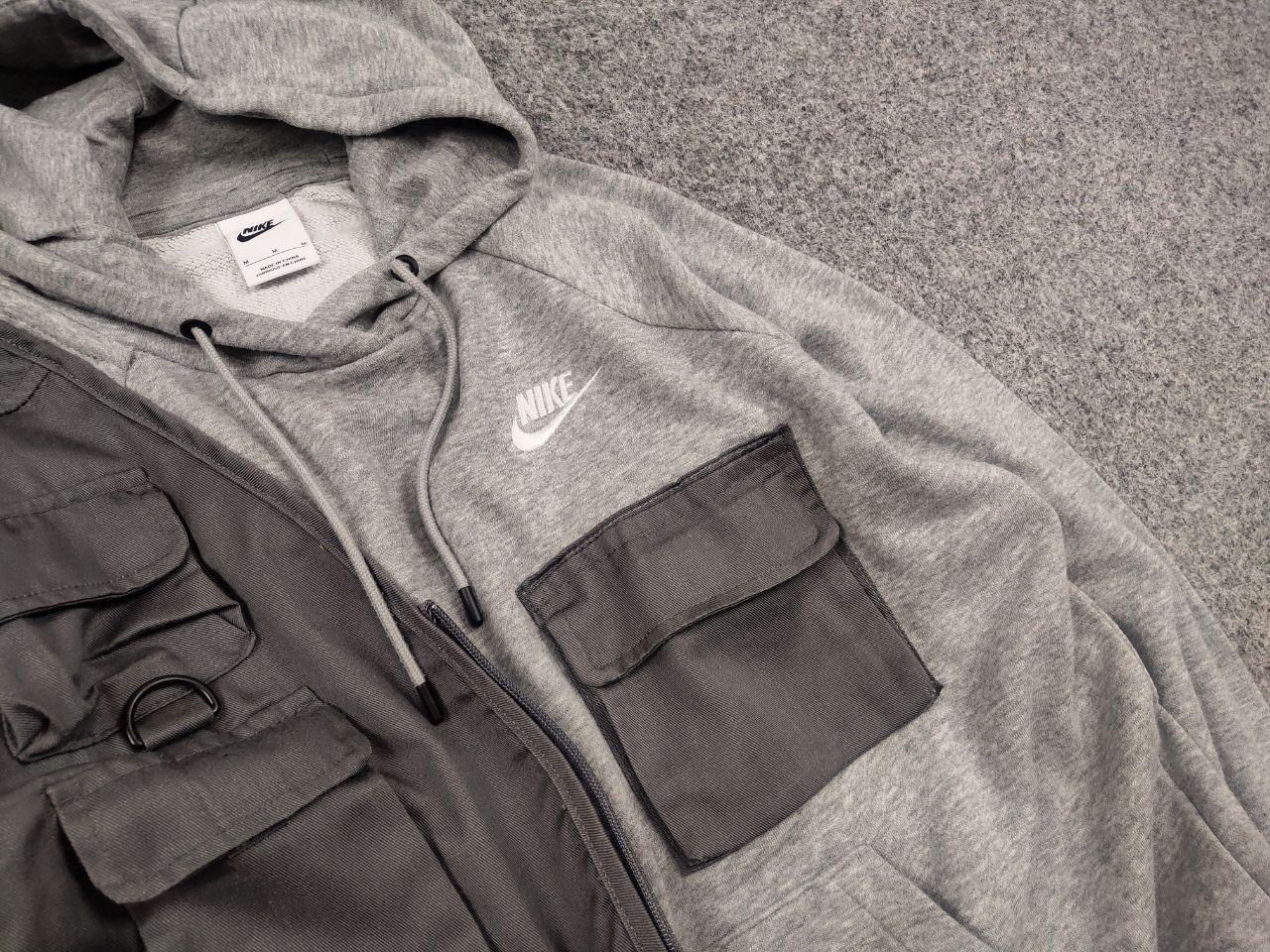 Nike Vintage Nike Custom Cargo Pocket Vest Oversized Hoodie Y2K Size US S / EU 44-46 / 1 - 6 Thumbnail