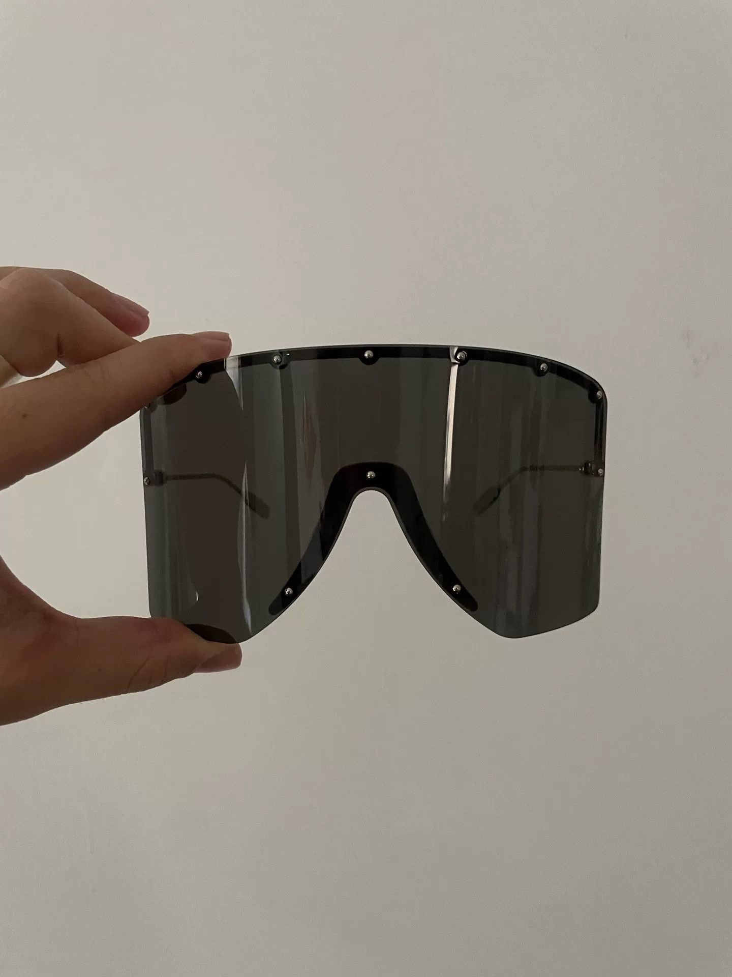 Gucci Gucci Runway Mask Oversized Sunglasses Size ONE SIZE - 1 Thumbnail