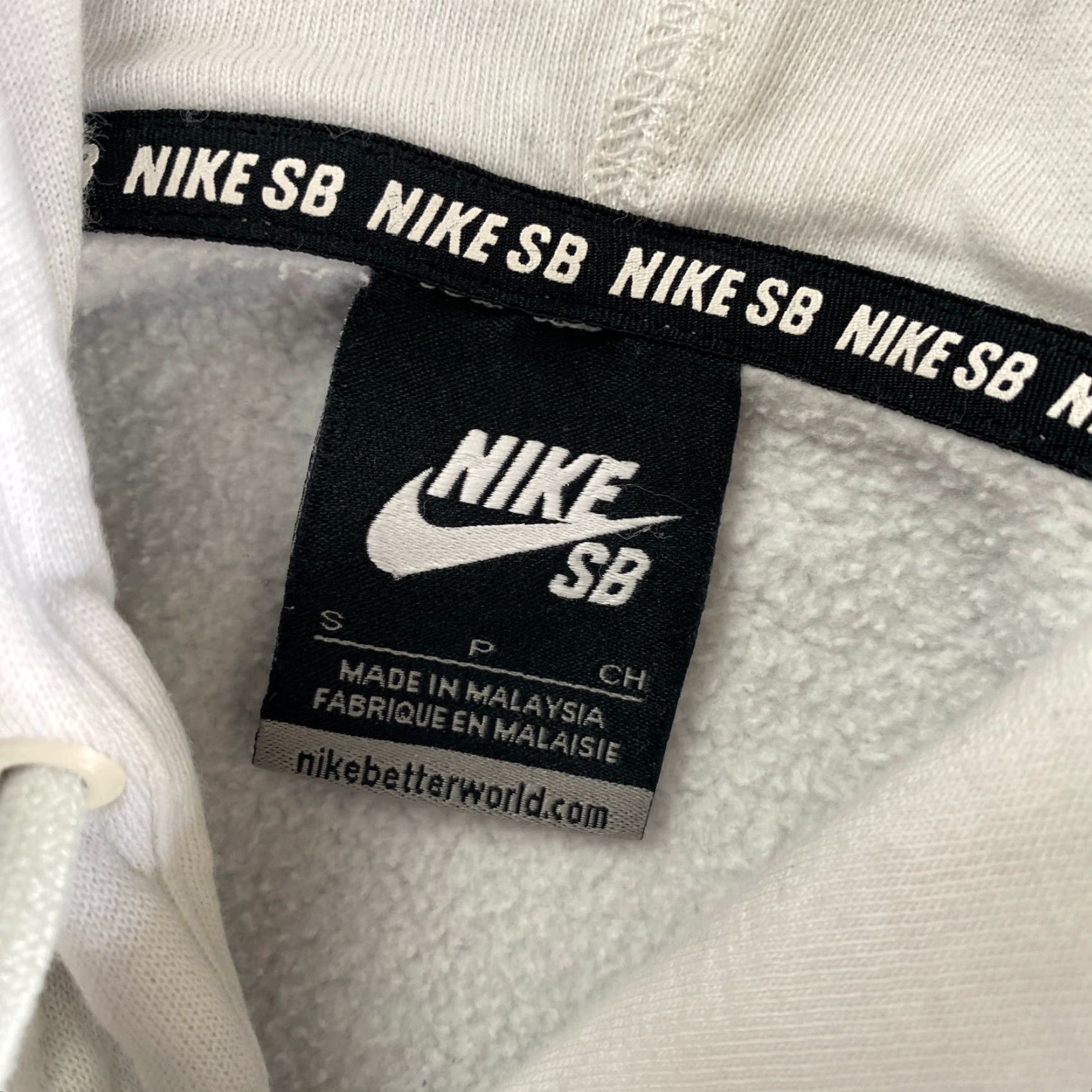 Nike VINTAGE Nike SB Hoodie Sweatshirt Skateboarding White Small Stitched Logo Sweater Size US S / EU 44-46 / 1 - 3 Thumbnail