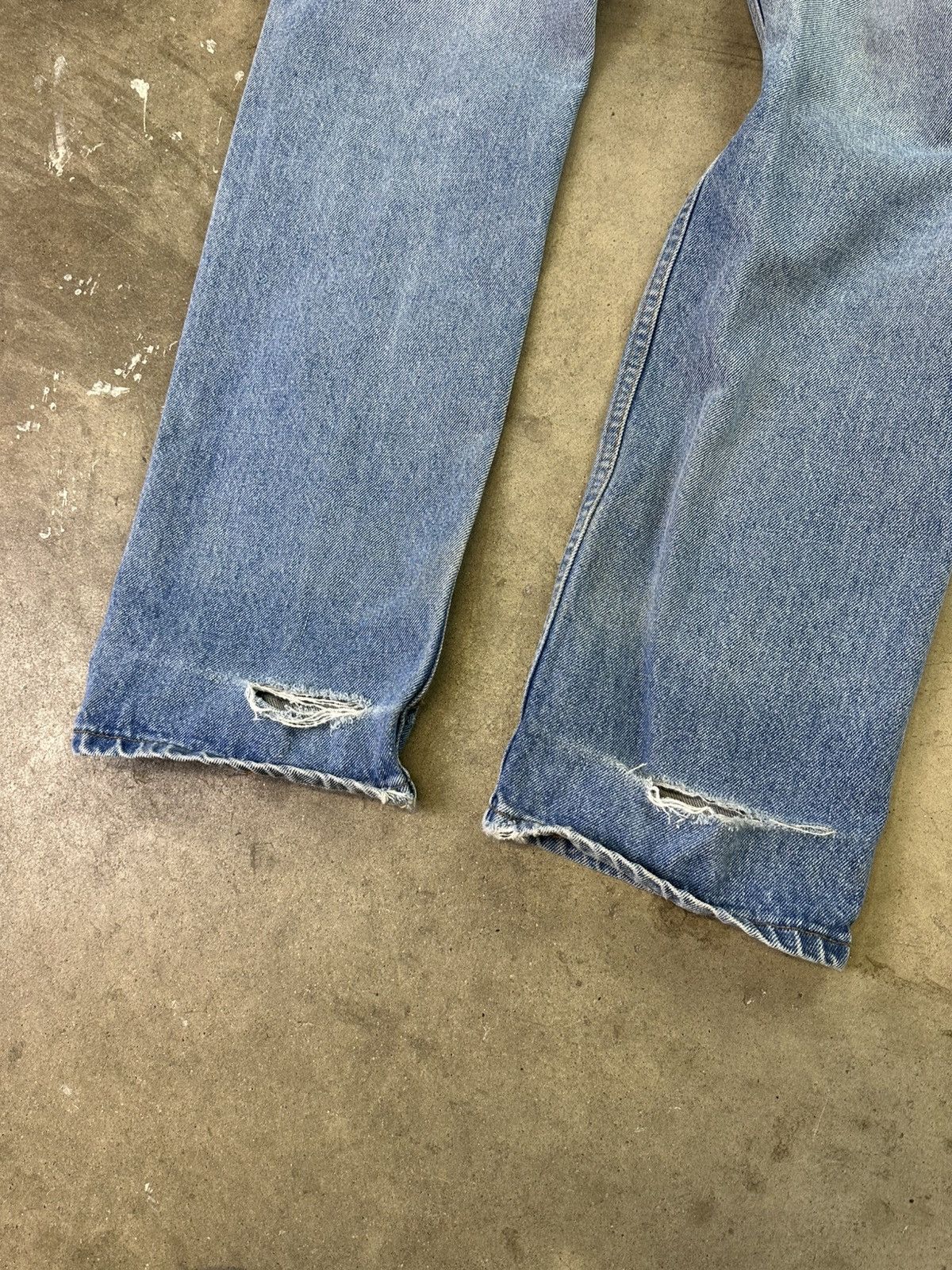 Lee × Vintage 80s Vintage Lee Distressed Light Wash Denim 34" Size US 34 / EU 50 - 6 Thumbnail