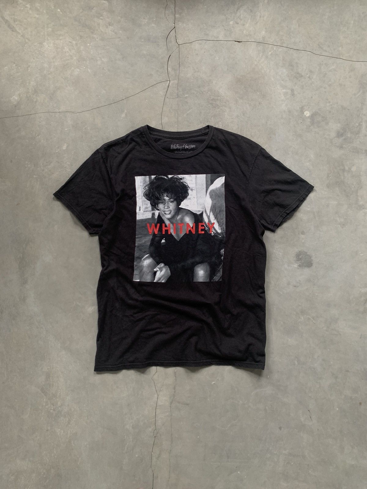 Band Tees Whitney Houston Photo Graphic *2021 Size US L / EU 52-54 / 3 - 1 Thumbnail