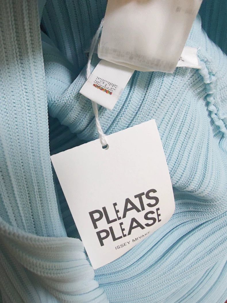 Issey Miyake Issey Miyake size:one size Blue knitted top Size S / US 4 / IT 40 - 8 Thumbnail