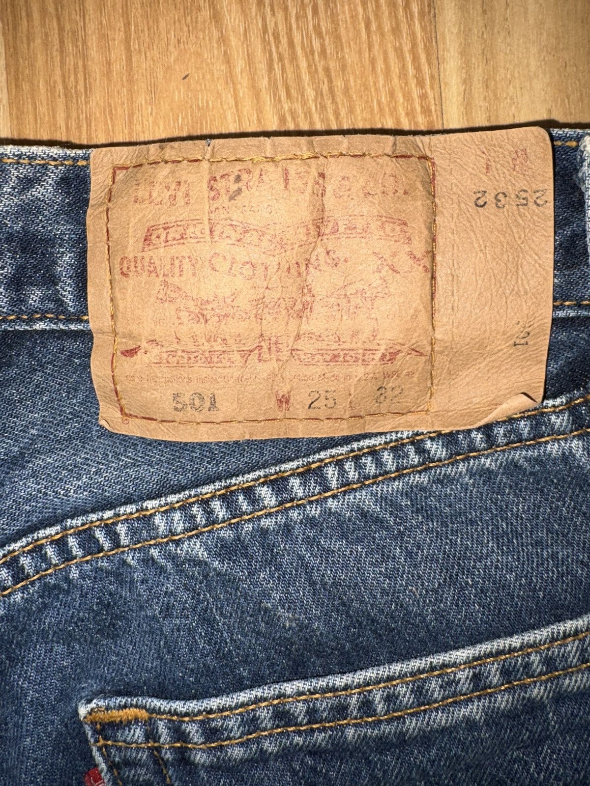 Levi's VTG 1998 Levi’s 501 For Women (6501) Made in USA W25 L32 Size 25" / US 0 / IT 36 - 7 Thumbnail