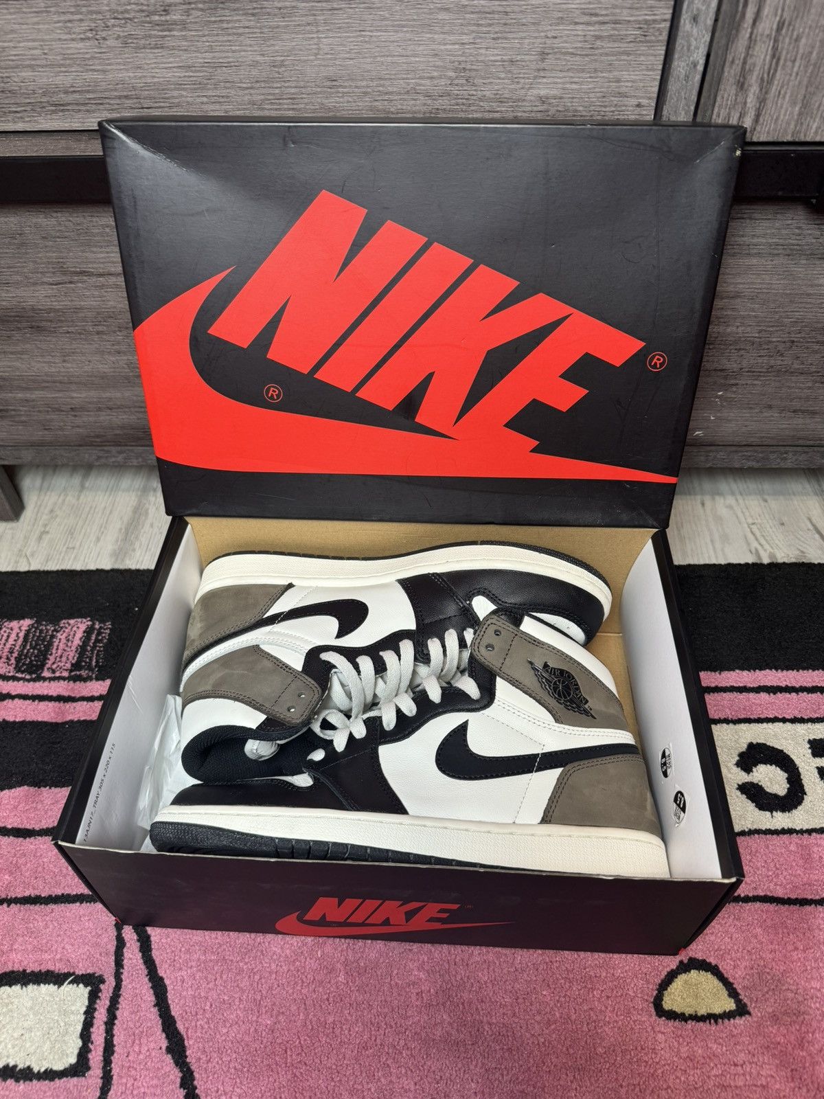 Jordan Brand × Nike Jordan 1 Mocha Size US 8.5 / EU 41-42 - 1 Thumbnail